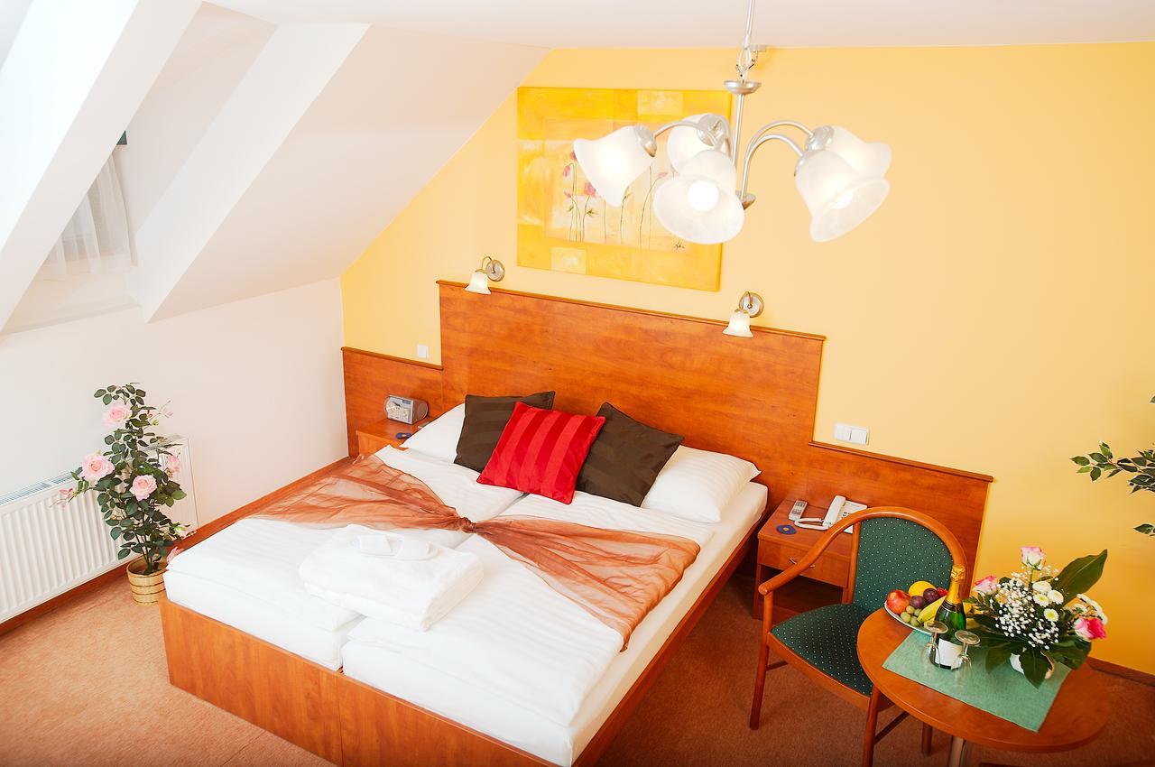 Hotel Paganini Brandýs nad Labem-Stará Boleslav Εξωτερικό φωτογραφία